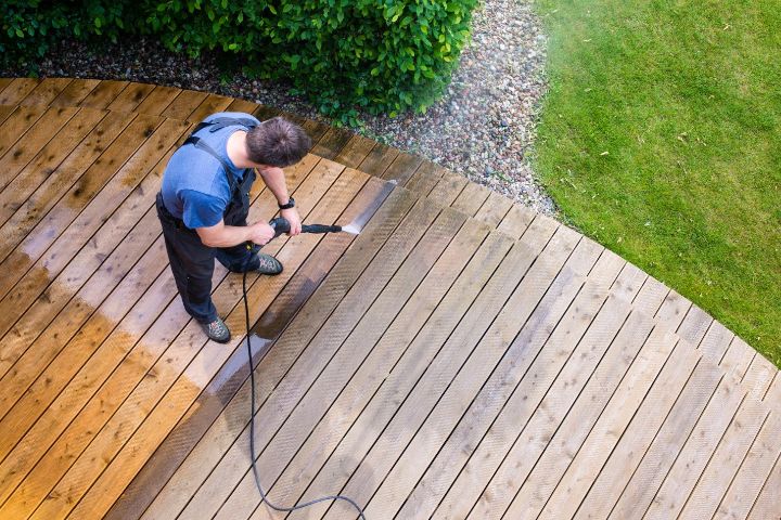 deck and fence cleaning service company in belknap county 039